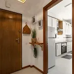 Modern Flat アパート *